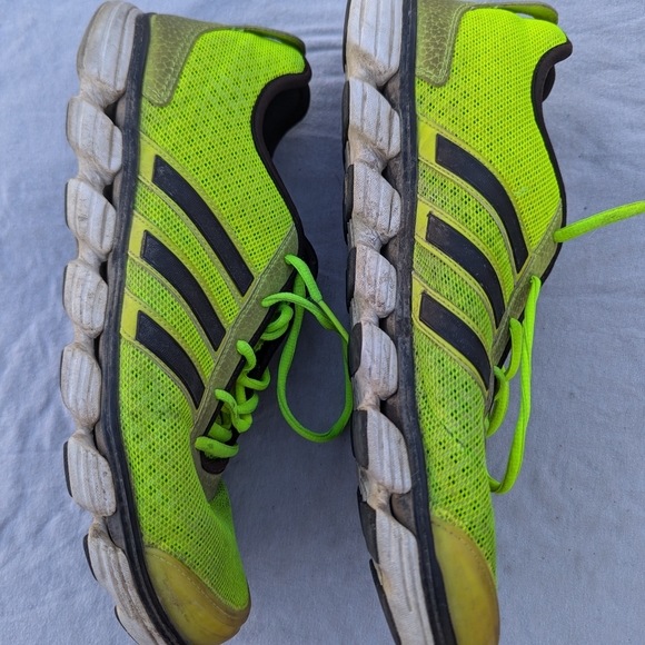 Adidas Ultra Boost 4.0 - Picture 4 of 5